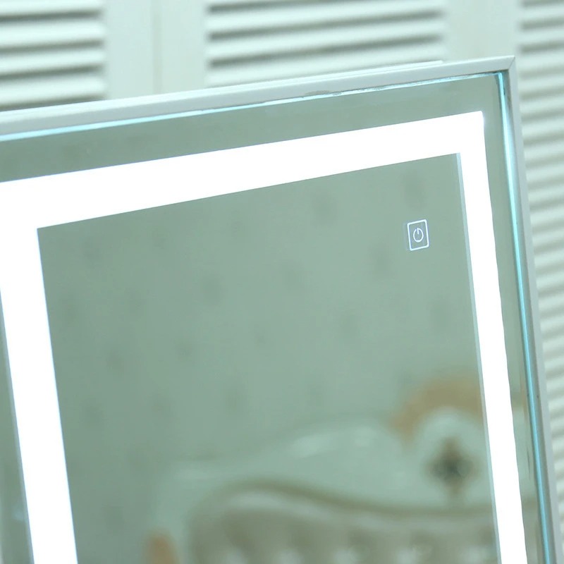 Gương đứng đèn LED GD04 có nút cảm ứng
