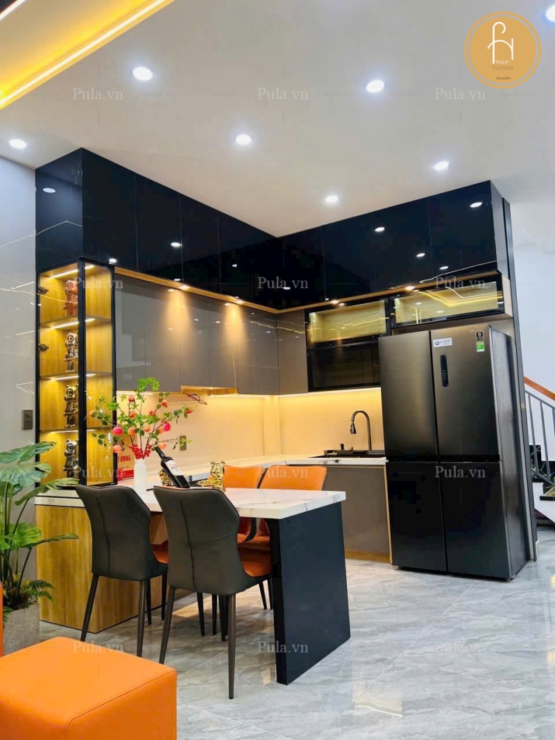 Hệ tủ bếp Tone đen cho khách hàng ở TP Hồ Chí Minh