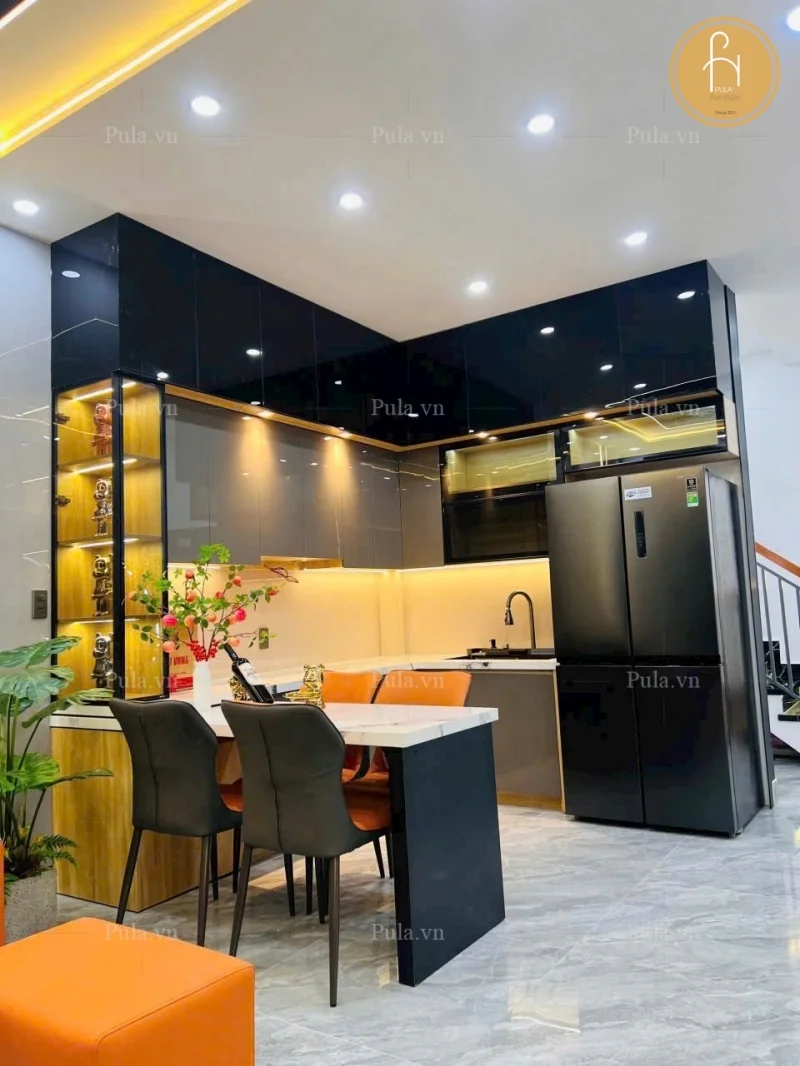 Hệ tủ bếp Tone đen cho khách hàng ở TP Hồ Chí Minh